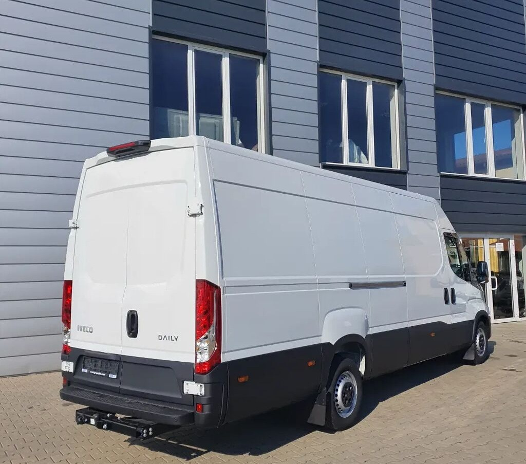 IVECO Daily 35S18 - Dubă: Foto 2 IVECO Daily 35S18 - Dubă: Foto 2
