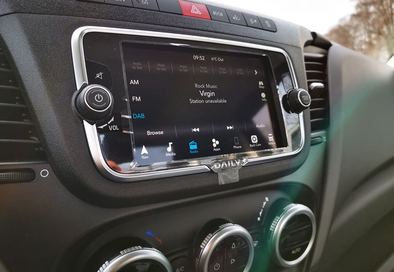 IVECO Daily 35S18 - Dubă: Foto 3 IVECO Daily 35S18 - Dubă: Foto 3