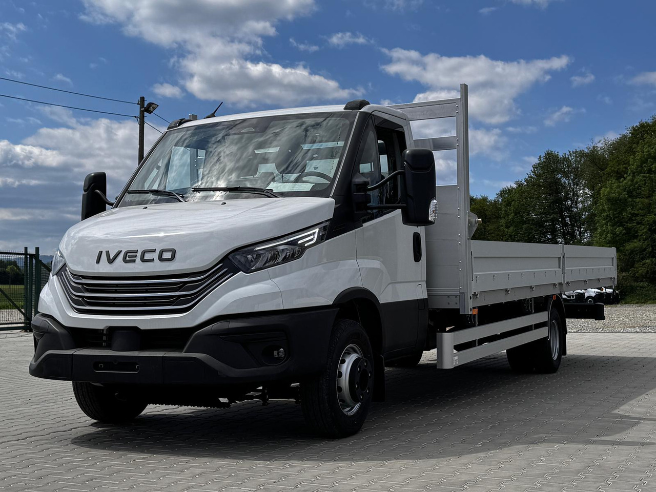 Iveco Daily 70C18 - Camion platformă: Foto 1 Iveco Daily 70C18 - Camion platformă: Foto 1