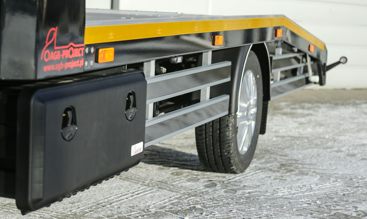 Mercedes-Benz Sprinter 319 - Maşină de tractare: Foto 2 Mercedes-Benz Sprinter 319 - Maşină de tractare: Foto 2