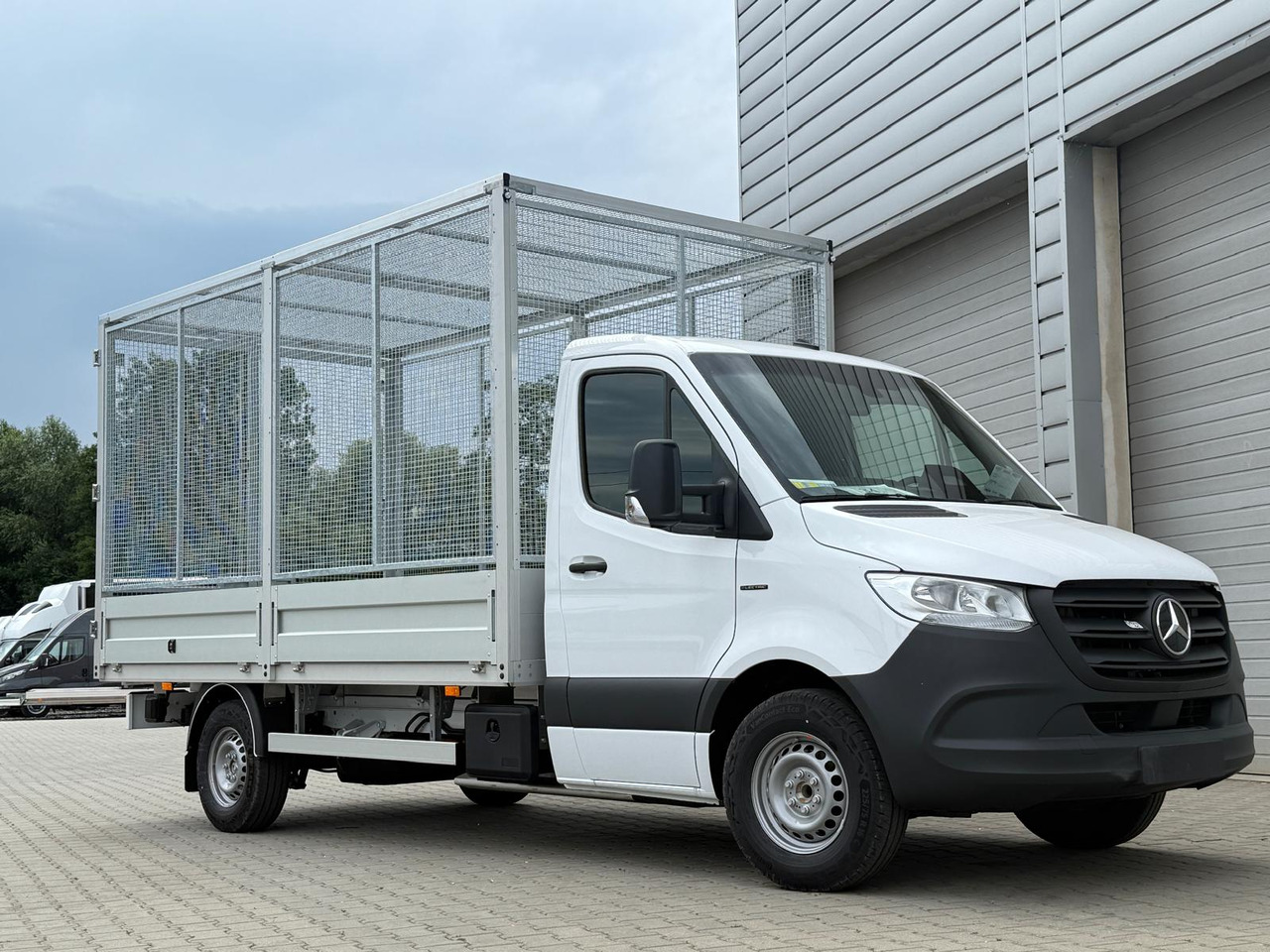 Mercedes eSprinter - Autoutilitară cu platformă, Autoutilitară electrică: Foto 1 Mercedes eSprinter - Autoutilitară cu platformă, Autoutilitară electrică: Foto 1