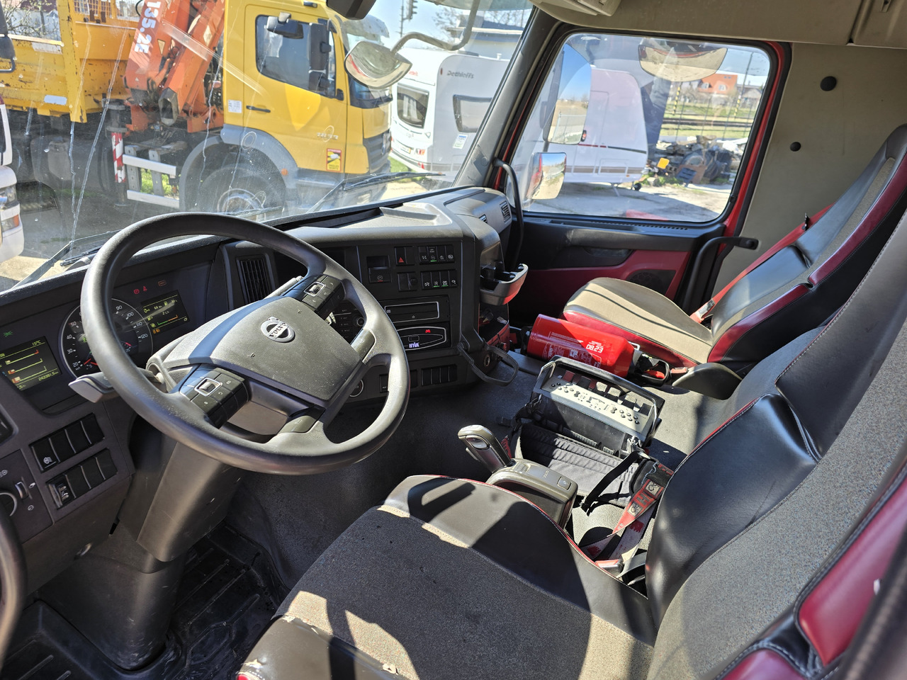 Camion cu cârlig, Camion cu macara VOLVO FMX 420 6X4 / HIAB 144B-hiduo / hook system: Foto 8 Camion cu cârlig, Camion cu macara VOLVO FMX 420 6X4 / HIAB 144B-hiduo / hook system: Foto 8