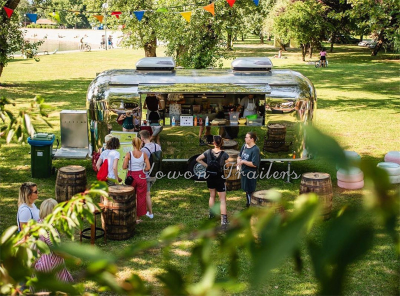 YOWON European standard food trailer with CE certificate - Rulota comerciala: Foto 3 YOWON European standard food trailer with CE certificate - Rulota comerciala: Foto 3