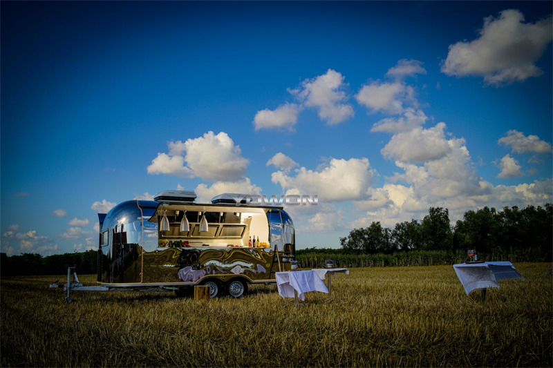 Yowon commercial food vending trailer Airstream type food truck - Rulota comerciala: Foto 1 Yowon commercial food vending trailer Airstream type food truck - Rulota comerciala: Foto 1