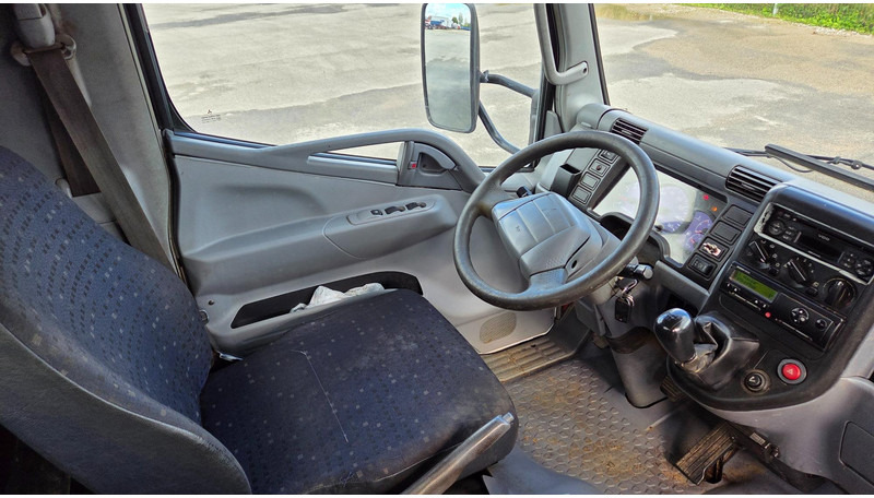 Camion platformă, Camion cu macara Mitsubishi CANTER FE85B HIAB 026: Foto 10 Camion platformă, Camion cu macara Mitsubishi CANTER FE85B HIAB 026: Foto 10