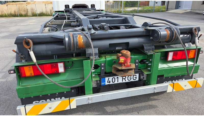 Scania P94 4X2 220 - Camion cu sistem de cablu: Foto 5 Scania P94 4X2 220 - Camion cu sistem de cablu: Foto 5