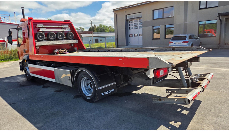 Volvo FL250 4X2 - Maşină de tractare: Foto 4 Volvo FL250 4X2 - Maşină de tractare: Foto 4