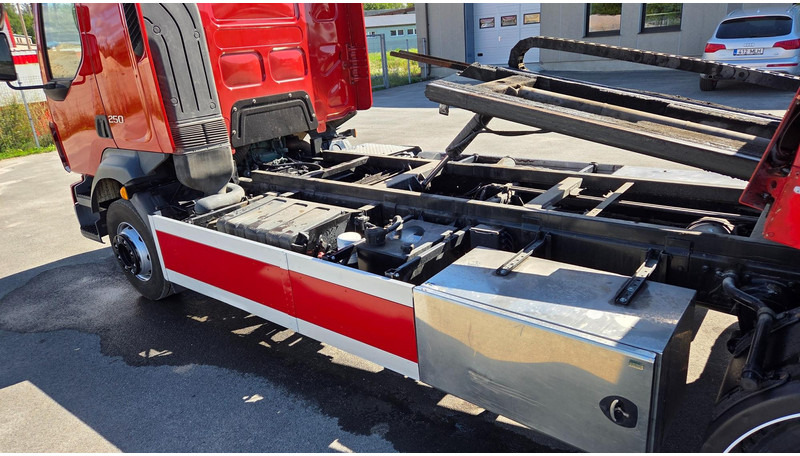 Maşină de tractare Volvo FL250 4X2: Foto 19 Maşină de tractare Volvo FL250 4X2: Foto 19