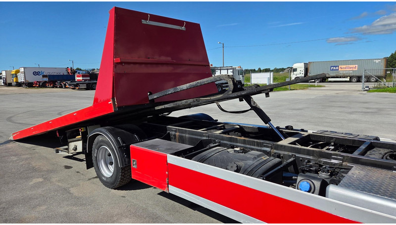 Maşină de tractare Volvo FL250 4X2: Foto 17 Maşină de tractare Volvo FL250 4X2: Foto 17