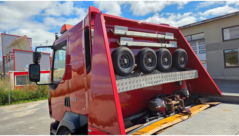 Maşină de tractare Volvo FL250 4X2: Foto 6 Maşină de tractare Volvo FL250 4X2: Foto 6