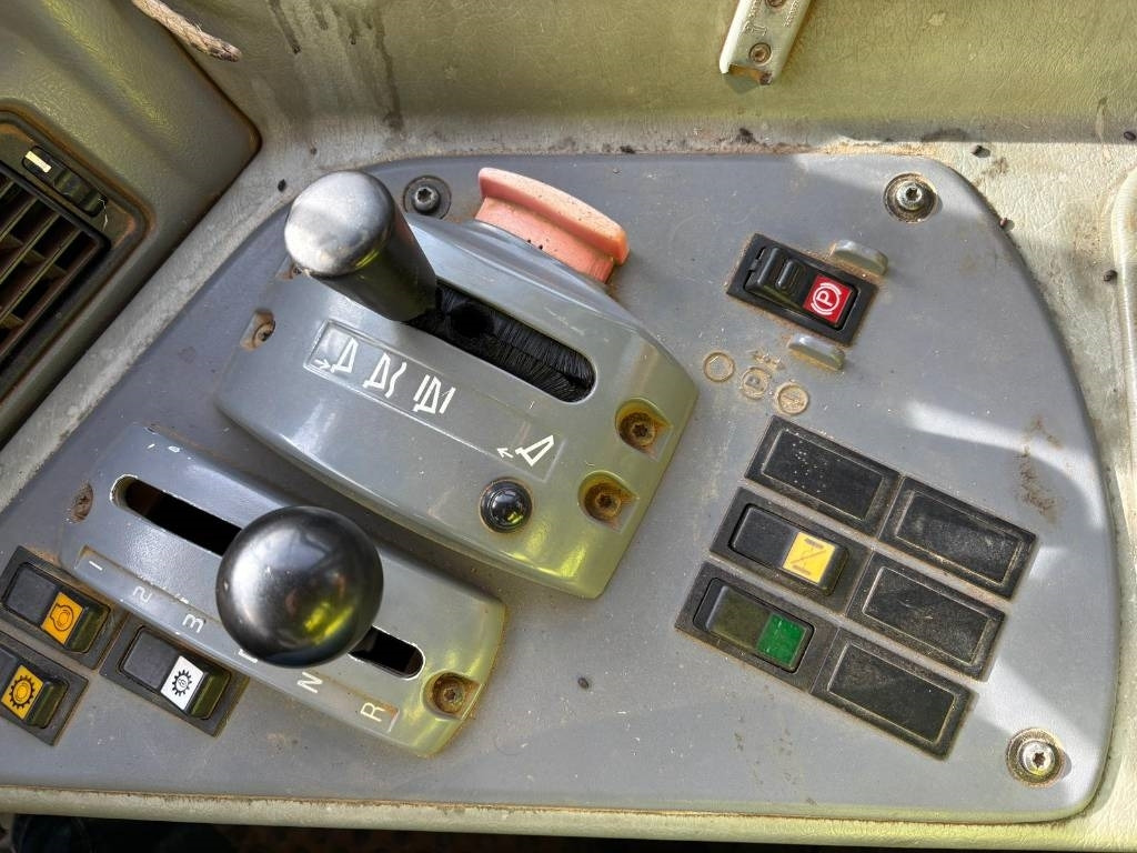 Camion articulat Volvo A 30 D: Foto 13