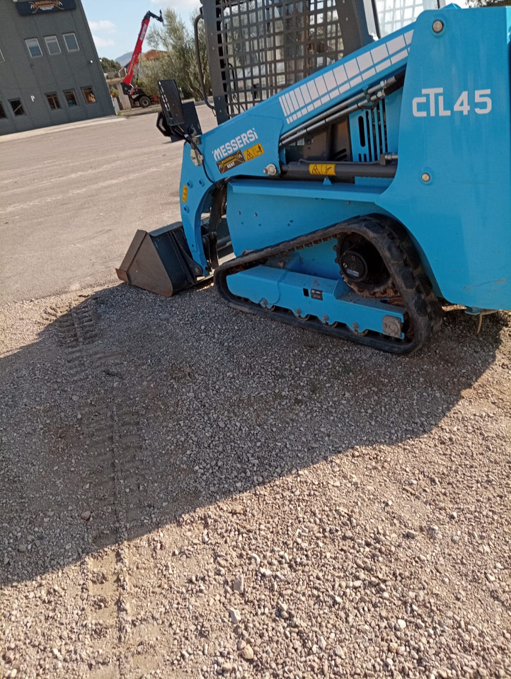 Messersi CTL45 - Mini încărcător pe şenile: Foto 2 Messersi CTL45 - Mini încărcător pe şenile: Foto 2