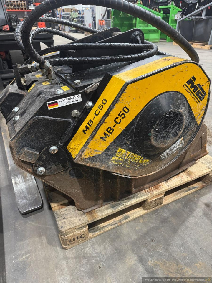 MB Crusher Brecherlöffel C50 S4 - Ausstellungs- / Vorführgerät für Bagger - Cupă: Foto 1 MB Crusher Brecherlöffel C50 S4 - Ausstellungs- / Vorführgerät für Bagger - Cupă: Foto 1