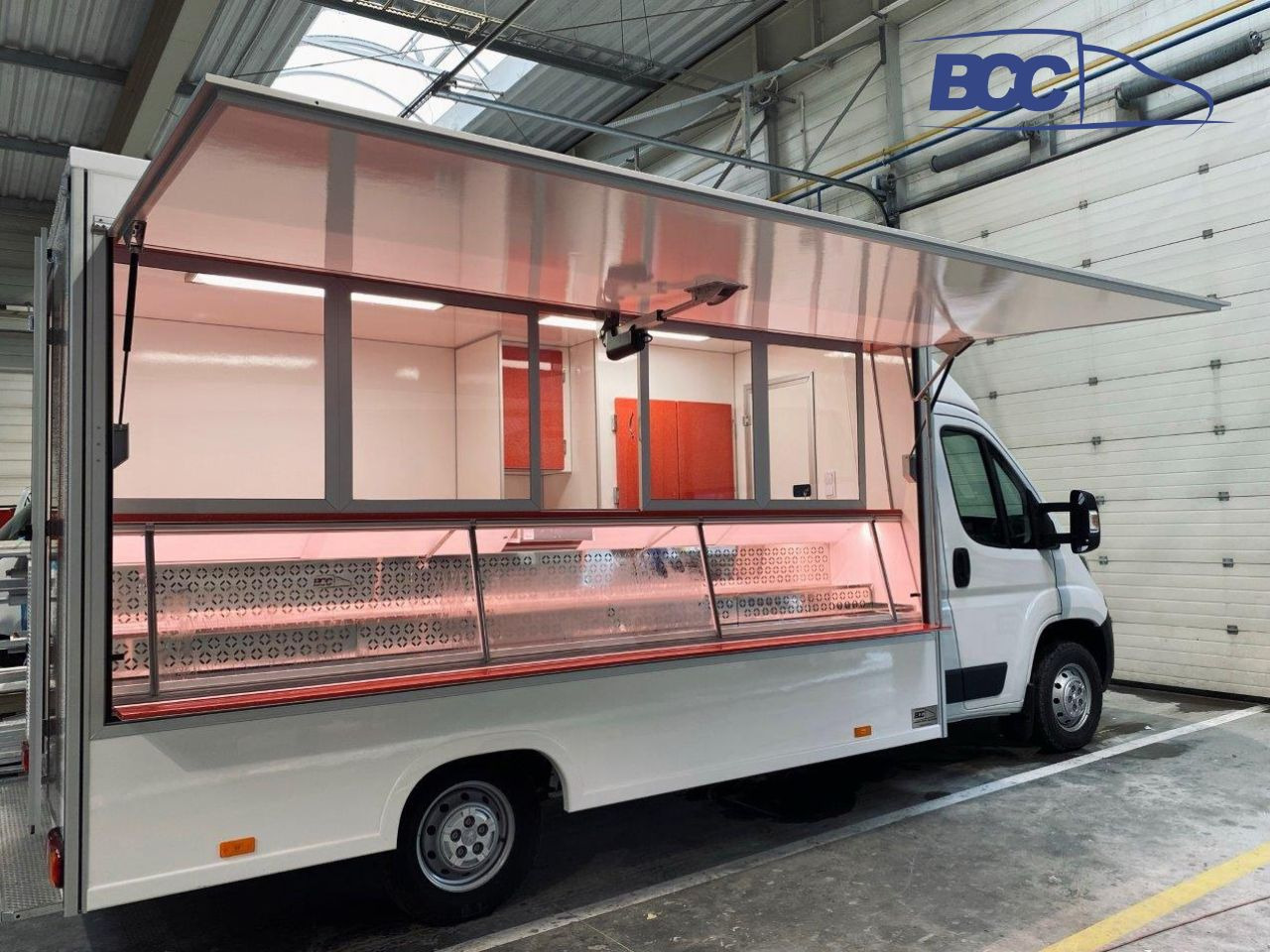 BCC POLSKA - FOOD TRUCK - MOBILNY SKLEP MIĘSNY PEUGEOT BOXER - Autorulota comerciala: Foto 1 BCC POLSKA - FOOD TRUCK - MOBILNY SKLEP MIĘSNY PEUGEOT BOXER - Autorulota comerciala: Foto 1
