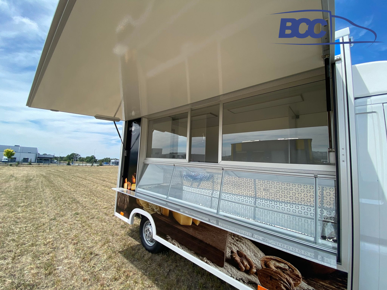 BCC POLSKA - FOOD TRUCK - SAMOCHÓD DO SPRZEDAŻY SERÓW, FOOD TRUCK Z NABIAŁEM, AUTO SKLEP - PEUGEOT BOXER - Autorulota comerciala: Foto 5 BCC POLSKA - FOOD TRUCK - SAMOCHÓD DO SPRZEDAŻY SERÓW, FOOD TRUCK Z NABIAŁEM, AUTO SKLEP - PEUGEOT BOXER - Autorulota comerciala: Foto 5