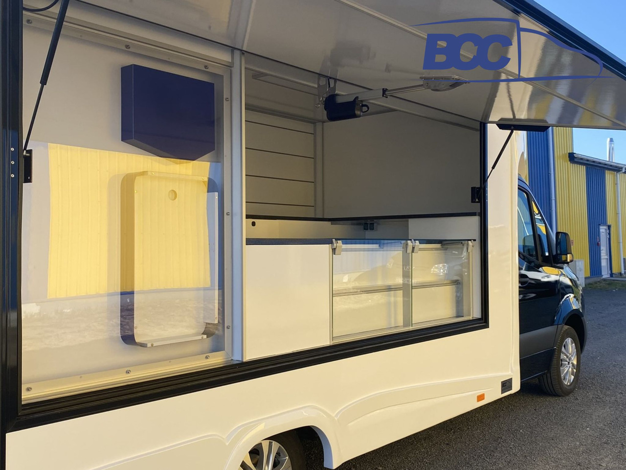 BCC POLSKA - MOBILNE CENTRUM SZKOLENIOWE, EXPO TRUCK, MOBILNE BIURO, SAMOCHÓD EKSPOZYCYJNY, PEUGEOT BOXER - Autorulota comerciala: Foto 5 BCC POLSKA - MOBILNE CENTRUM SZKOLENIOWE, EXPO TRUCK, MOBILNE BIURO, SAMOCHÓD EKSPOZYCYJNY, PEUGEOT BOXER - Autorulota comerciala: Foto 5