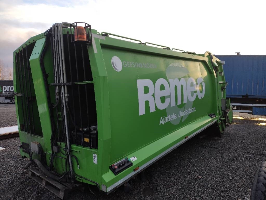 Norba RL300 pakkaaja, siisti paketti - Caroserie para autogunoiere: Foto 4 Norba RL300 pakkaaja, siisti paketti - Caroserie para autogunoiere: Foto 4