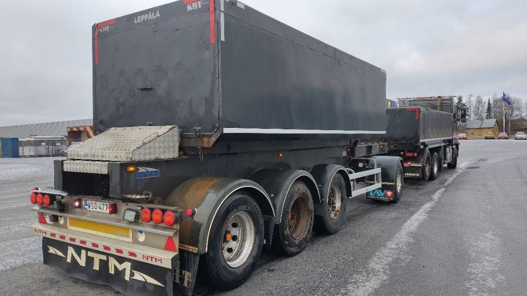 Volvo FH16 8x2 kasetti +4 aks kärry, KHT automaatti - Camion basculantă: Foto 4 Volvo FH16 8x2 kasetti +4 aks kärry, KHT automaatti - Camion basculantă: Foto 4