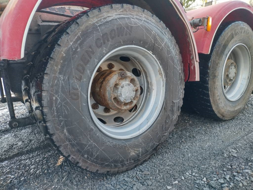 Volvo FH750 puuvarustus, napaperät,trippeli - Camion forestier: Foto 3 Volvo FH750 puuvarustus, napaperät,trippeli - Camion forestier: Foto 3