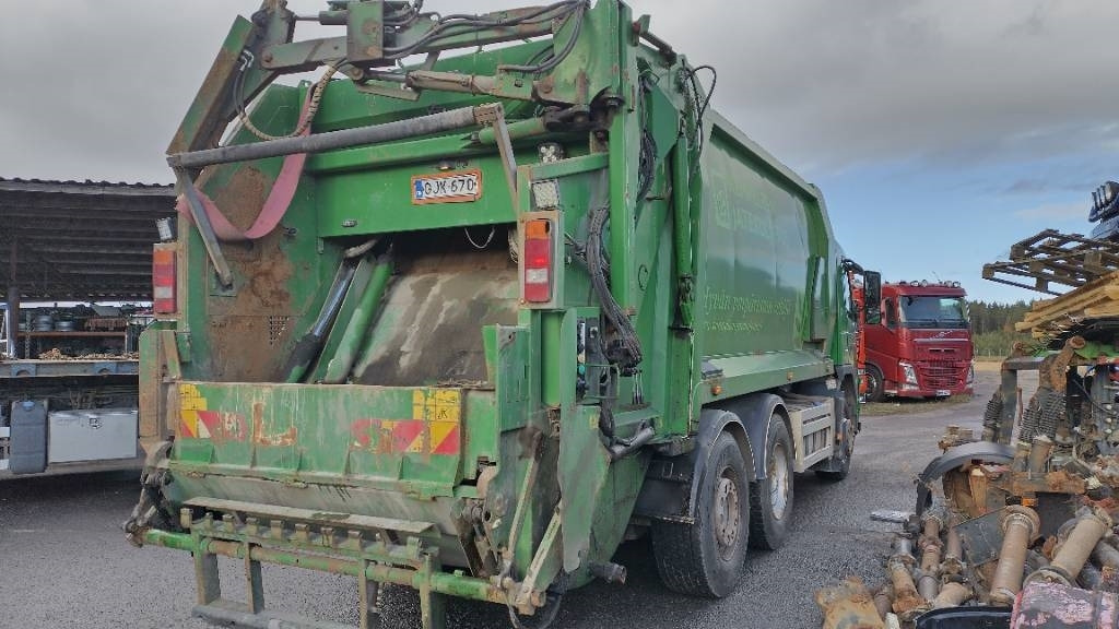 Volvo FM330 6x2 Norba pakkaaja,molokki nostin, manuaali - Autogunoiere: Foto 4 Volvo FM330 6x2 Norba pakkaaja,molokki nostin, manuaali - Autogunoiere: Foto 4