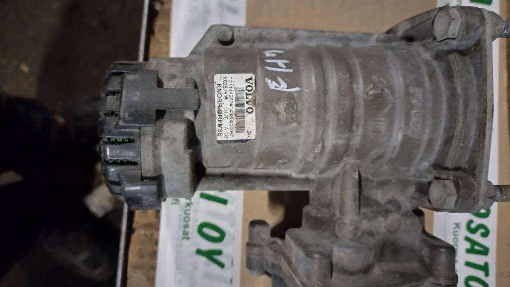 Volvo PERÄVAUNUN OHJAUSVENTTIILI - Piese frână pentru Camion: Foto 1 Volvo PERÄVAUNUN OHJAUSVENTTIILI - Piese frână pentru Camion: Foto 1