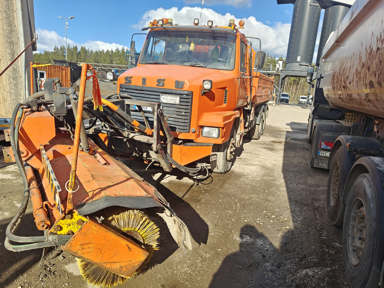 SISU SR 332 - Camion basculantă: Foto 3 SISU SR 332 - Camion basculantă: Foto 3