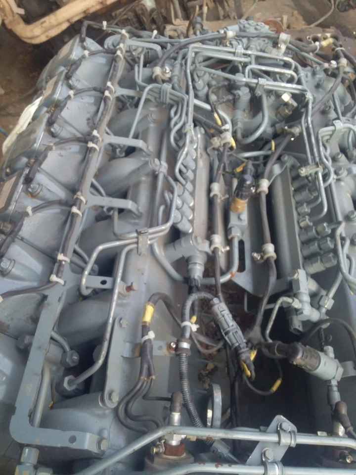 MAN MAN marine V12 engine, 12 cylinder D2842LE620, D2842 type, D2842LE, D2842LE100, D2842LE200, D2842LE101, D2842LE201, D2842LE202, D2842LE203, D2842LE211, D2842LE212, D2842LE213, D2842LE102, D2842LE103, - Motor pentru Camion: Foto 2 MAN MAN marine V12 engine, 12 cylinder D2842LE620, D2842 type, D2842LE, D2842LE100, D2842LE200, D2842LE101, D2842LE201, D2842LE202, D2842LE203, D2842LE211, D2842LE212, D2842LE213, D2842LE102, D2842LE103, - Motor pentru Camion: Foto 2