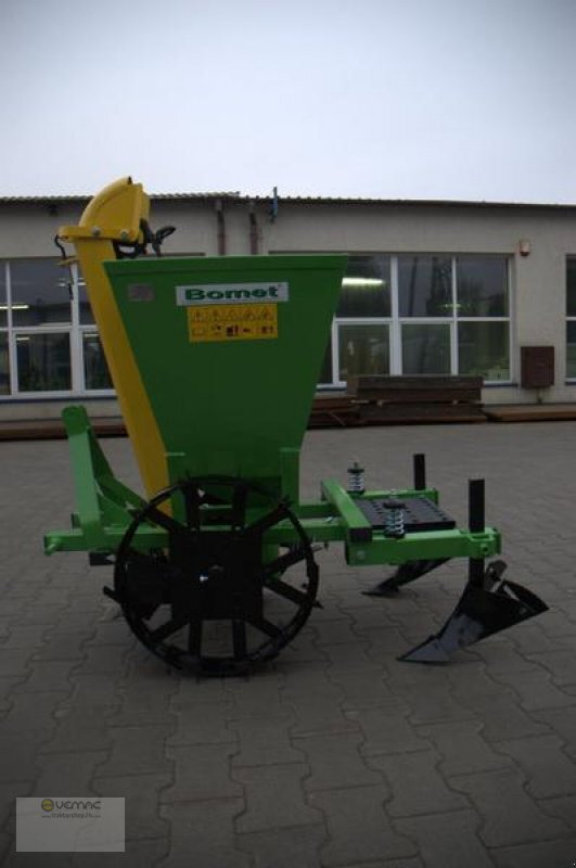 BOMET Kartoffelpflanzmaschine Kartoffellegemaschine 1-reihig NEU - Maşină de plantat cartofi: Foto 4 BOMET Kartoffelpflanzmaschine Kartoffellegemaschine 1-reihig NEU - Maşină de plantat cartofi: Foto 4