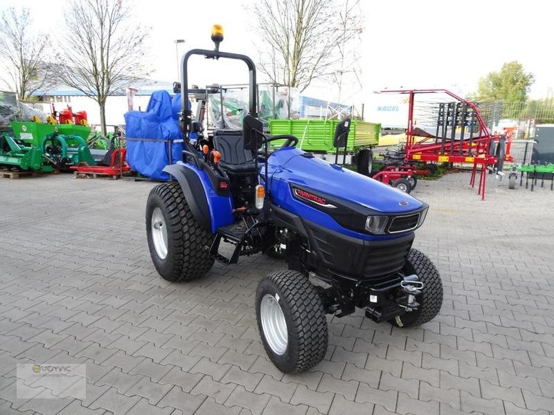 Farmtrac Farmtrac 22 22PS Rasenbereifung Traktor Schlepper NEU Mitsubishi - Tractor mic: Foto 2 Farmtrac Farmtrac 22 22PS Rasenbereifung Traktor Schlepper NEU Mitsubishi - Tractor mic: Foto 2