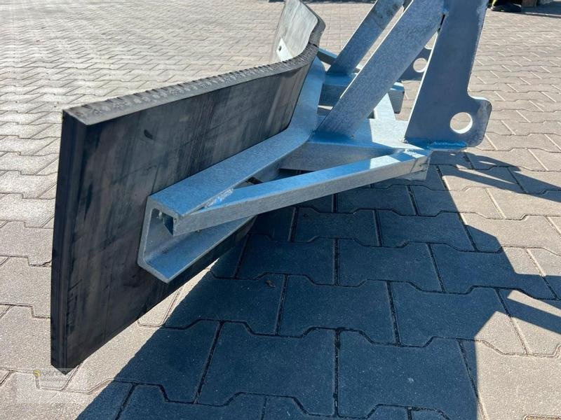Vemac Gummischieber 260 Schäffer Futterschieber, Gülleschieber, Schneeschild - Lamă pentru Utilaje agricole: Foto 5 Vemac Gummischieber 260 Schäffer Futterschieber, Gülleschieber, Schneeschild - Lamă pentru Utilaje agricole: Foto 5