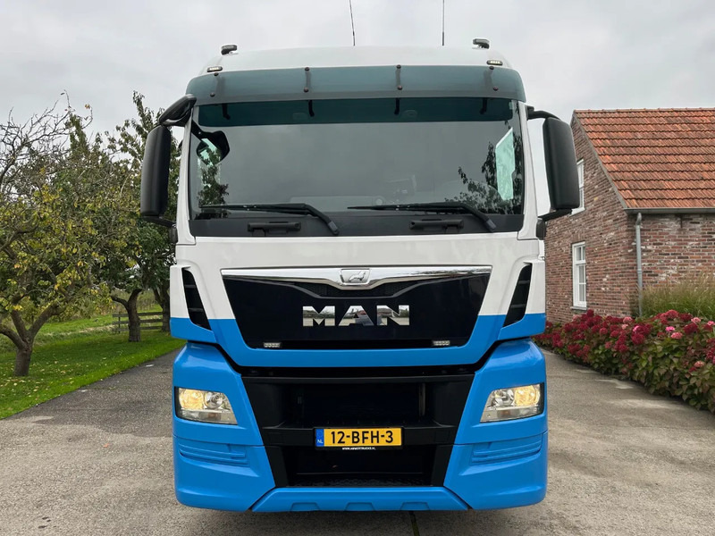 MAN TGX 26.480 / NL TRUCK / RETARDER / EURO 6 / 6X2 / LIFT+STEER AXLE / 60T - Cap tractor: Foto 2 MAN TGX 26.480 / NL TRUCK / RETARDER / EURO 6 / 6X2 / LIFT+STEER AXLE / 60T - Cap tractor: Foto 2