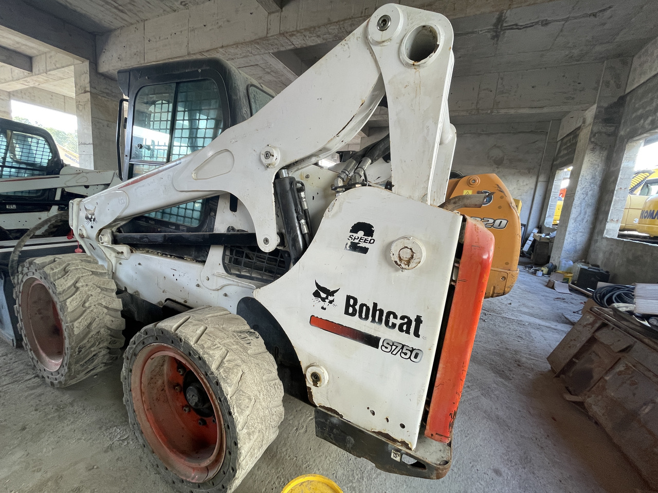 Bobcat S750 - Mini încărcător: Foto 3 Bobcat S750 - Mini încărcător: Foto 3