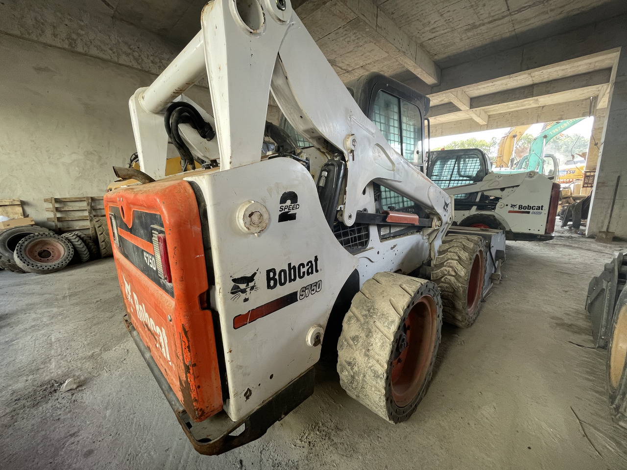 Bobcat S750 - Mini încărcător: Foto 2 Bobcat S750 - Mini încărcător: Foto 2