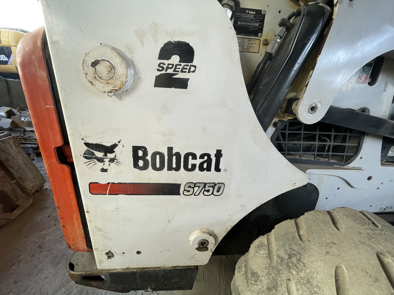 Bobcat S750 - Mini încărcător: Foto 5 Bobcat S750 - Mini încărcător: Foto 5