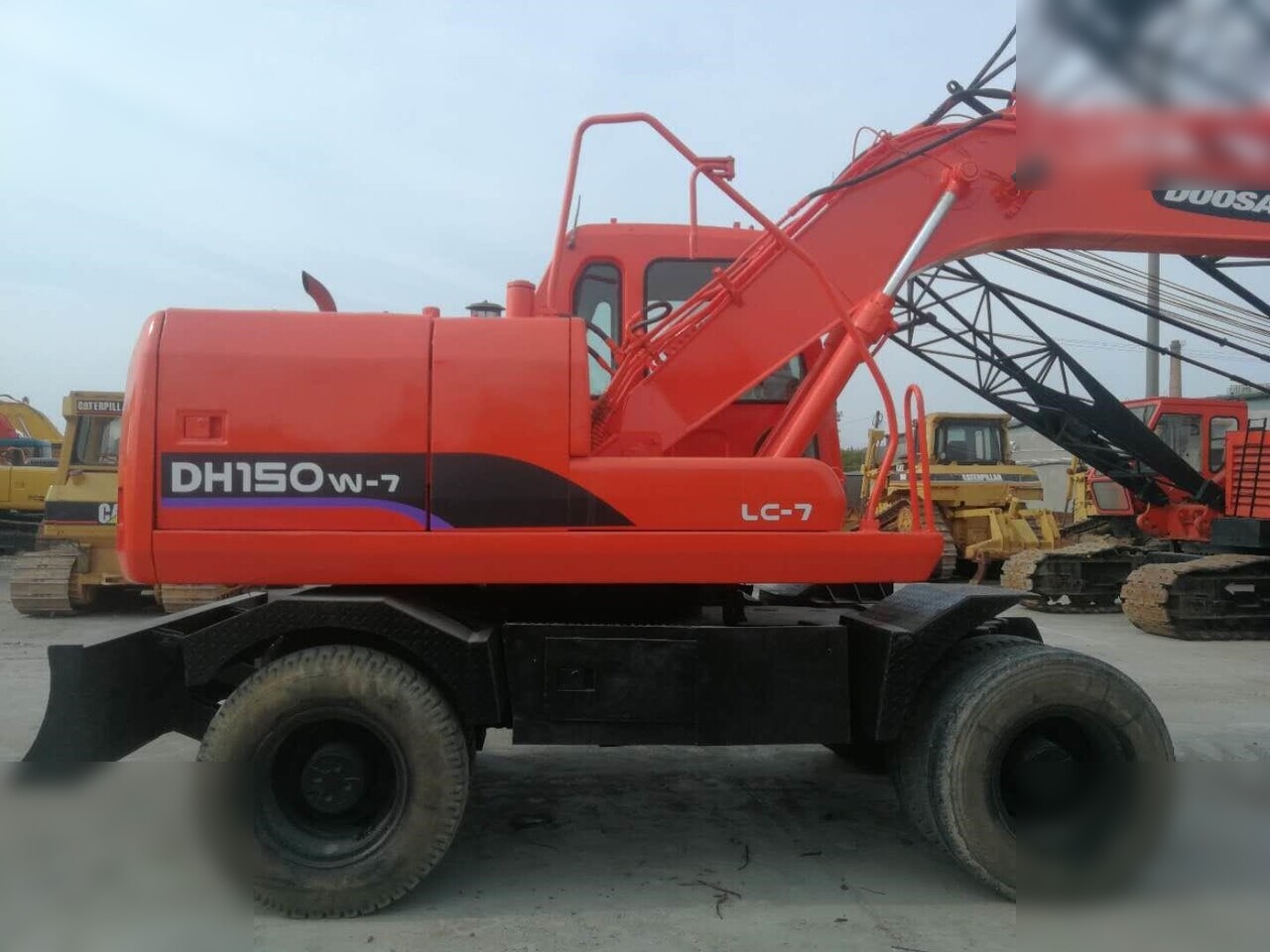 DOOSAN DH150W-7 - Excavator pe roţi: Foto 5 DOOSAN DH150W-7 - Excavator pe roţi: Foto 5