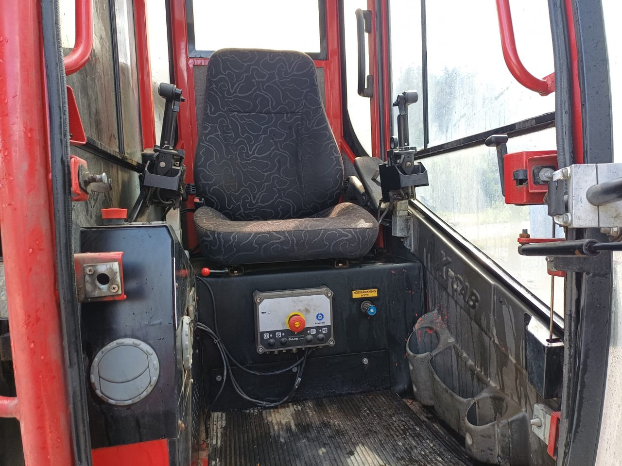 Volvo FH16 750 - Camion forestier, Camion cu macara: Foto 5 Volvo FH16 750 - Camion forestier, Camion cu macara: Foto 5