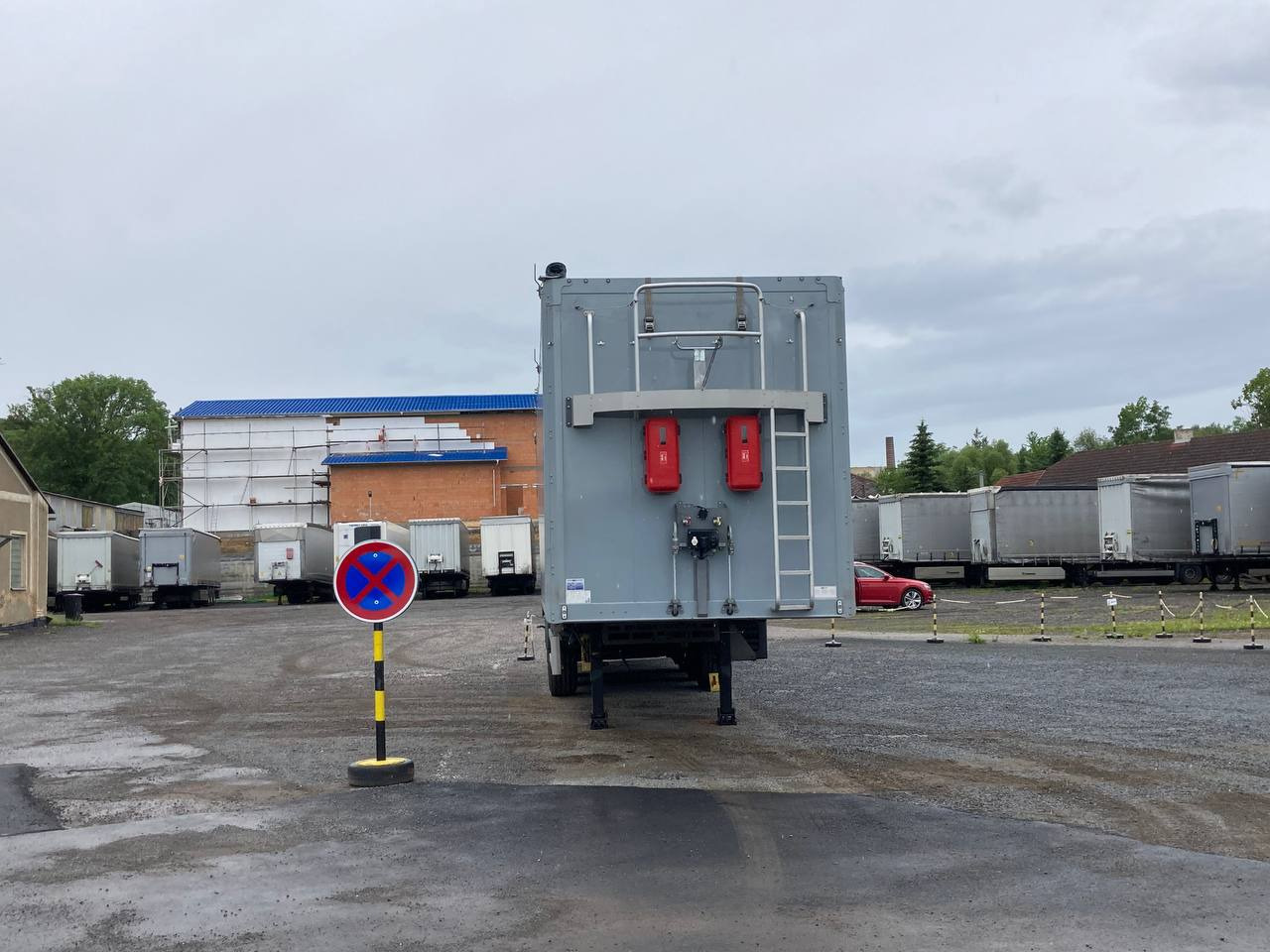 KRAKER CF-Z - Semiremorcă cu podea culisantă: Foto 2 KRAKER CF-Z - Semiremorcă cu podea culisantă: Foto 2