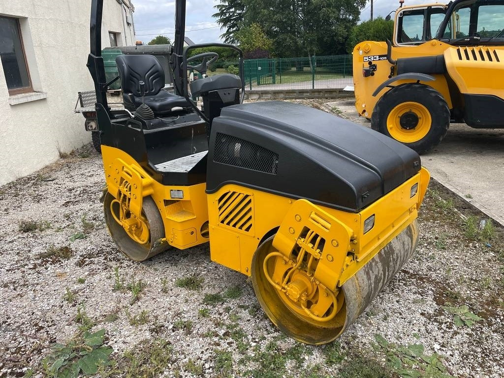 Bomag BW 120 AD-4 - Cilindru compactor pentru asfalt: Foto 1 Bomag BW 120 AD-4 - Cilindru compactor pentru asfalt: Foto 1