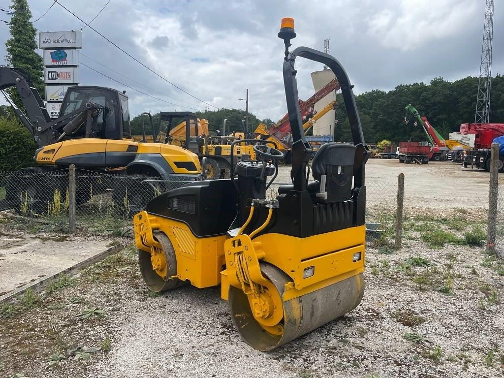 Bomag BW 120 AD-4 - Cilindru compactor pentru asfalt: Foto 3 Bomag BW 120 AD-4 - Cilindru compactor pentru asfalt: Foto 3