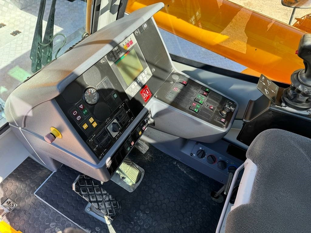 Tadano Faun ATF 40G-2  în leasing Tadano Faun ATF 40G-2: Foto 8