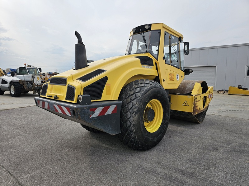 BOMAG BW213DH-4 BVC - Compactor: Foto 3 BOMAG BW213DH-4 BVC - Compactor: Foto 3