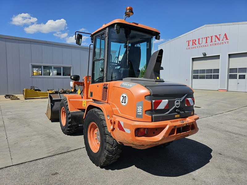 VOLVO L30G - Încărcător frontal pe pneuri: Foto 3 VOLVO L30G - Încărcător frontal pe pneuri: Foto 3