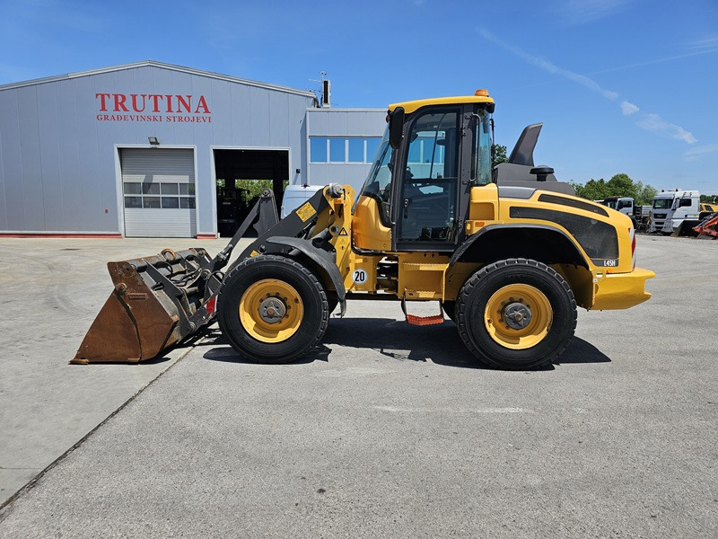 VOLVO L45H - Încărcător frontal pe pneuri: Foto 2 VOLVO L45H - Încărcător frontal pe pneuri: Foto 2
