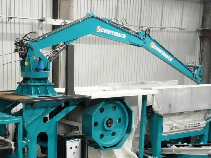 CONSTMACH Hydraulischer Abbruchhammer – Maximale Schlagkraft für Harte Abbrucharbeiten - Concasor mobil: Foto 4 CONSTMACH Hydraulischer Abbruchhammer – Maximale Schlagkraft für Harte Abbrucharbeiten - Concasor mobil: Foto 4