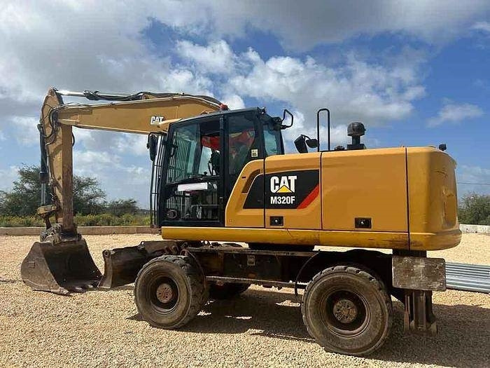 CAT M320F - Excavator pe roţi: Foto 3 CAT M320F - Excavator pe roţi: Foto 3