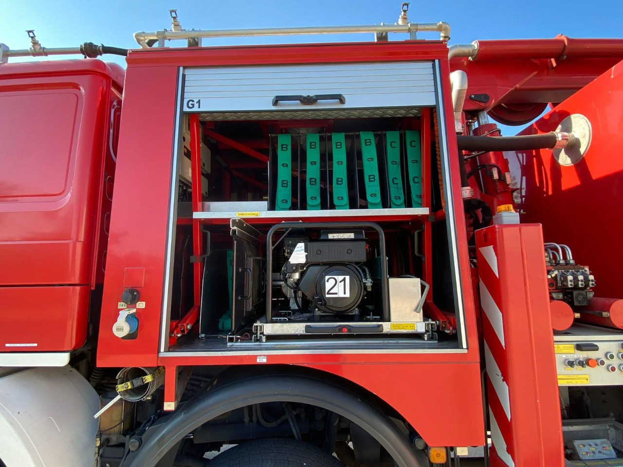 MAN 35.403 - Autospeciala de stins incendii: Foto 5 MAN 35.403 - Autospeciala de stins incendii: Foto 5