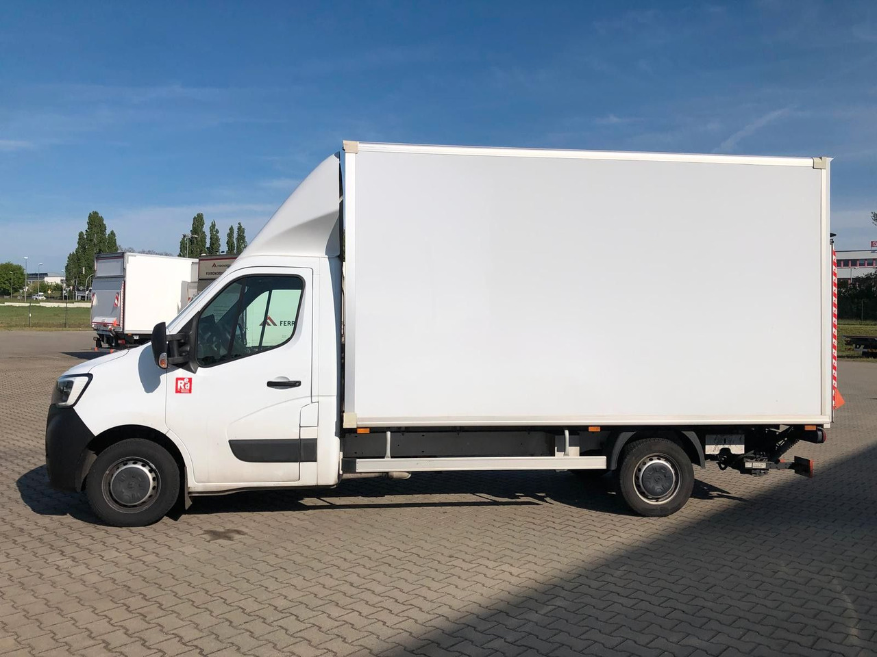 Renault MASTER RED 3.5T*LBW*Klima*4.2m*AUCH MIETE - Autoutilitară box: Foto 3 Renault MASTER RED 3.5T*LBW*Klima*4.2m*AUCH MIETE - Autoutilitară box: Foto 3