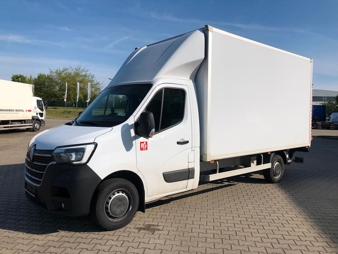 Renault MASTER RED 3.5T*LBW*Klima*4.2m*AUCH MIETE - Autoutilitară box: Foto 2 Renault MASTER RED 3.5T*LBW*Klima*4.2m*AUCH MIETE - Autoutilitară box: Foto 2