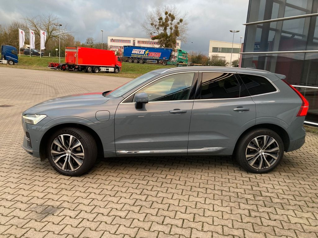 Volvo XC 60 T6 Inscr. Rech. Plug-In Hybrid AWD Md.2022 Volvo XC 60 T6 Inscr. Rech. Plug-In Hybrid AWD Md.2022 - SUV: Foto 2 Volvo XC 60 T6 Inscr. Rech. Plug-In Hybrid AWD Md.2022 Volvo XC 60 T6 Inscr. Rech. Plug-In Hybrid AWD Md.2022 - SUV: Foto 2