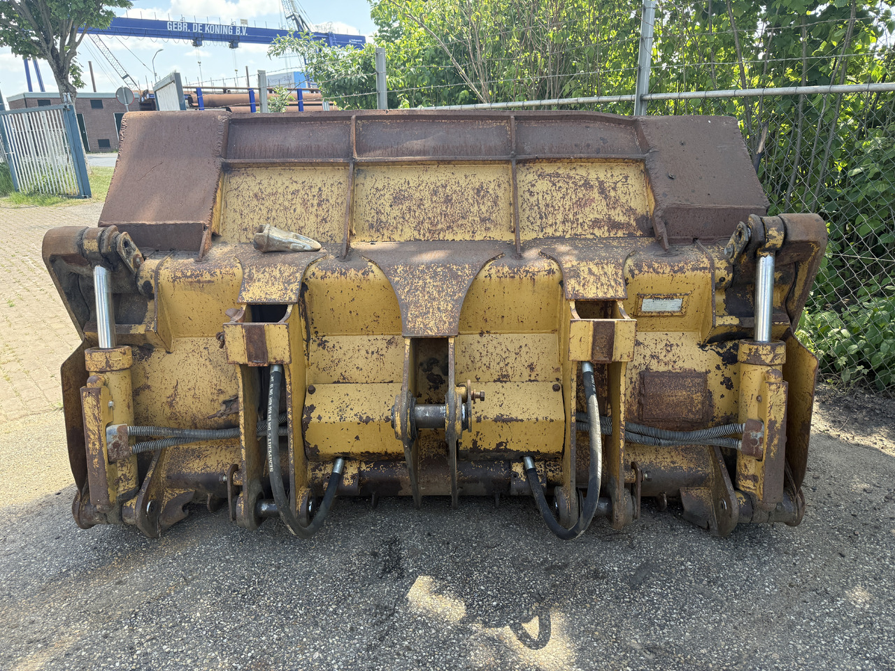 CATERPILLAR 953 - Încărcător pe şenile: Foto 2 CATERPILLAR 953 - Încărcător pe şenile: Foto 2